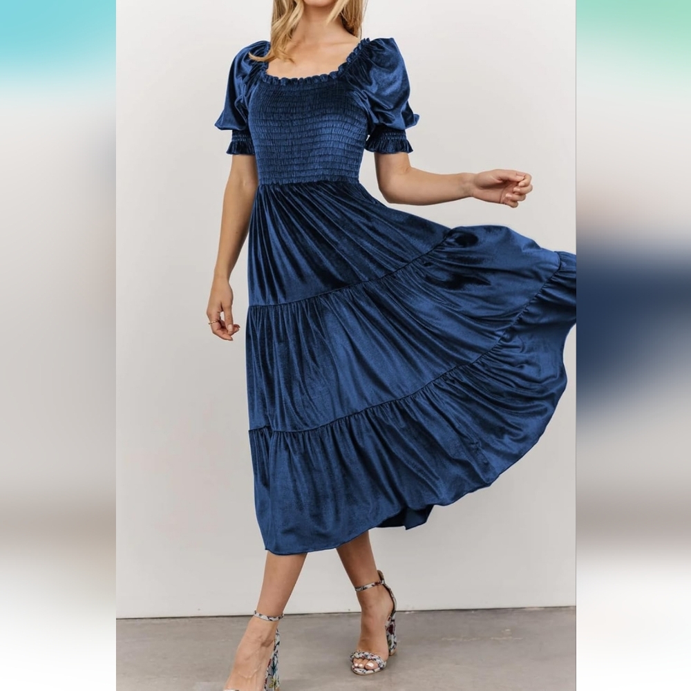 Elegant Blue Midi Dress